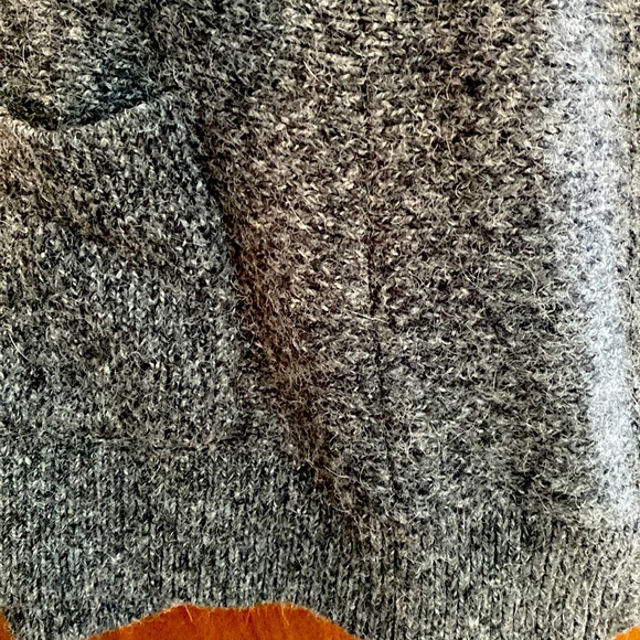 Micheal Kors wool blend poncho - Picture 7 of 7